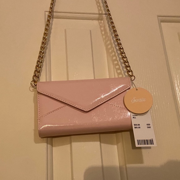 NWT Urban Outfitters iPhone 11 Purse - Picture 4 of 6